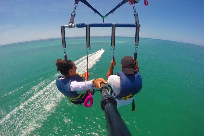 Parasailing + Speed Boat + Party Boat - Imagen 8